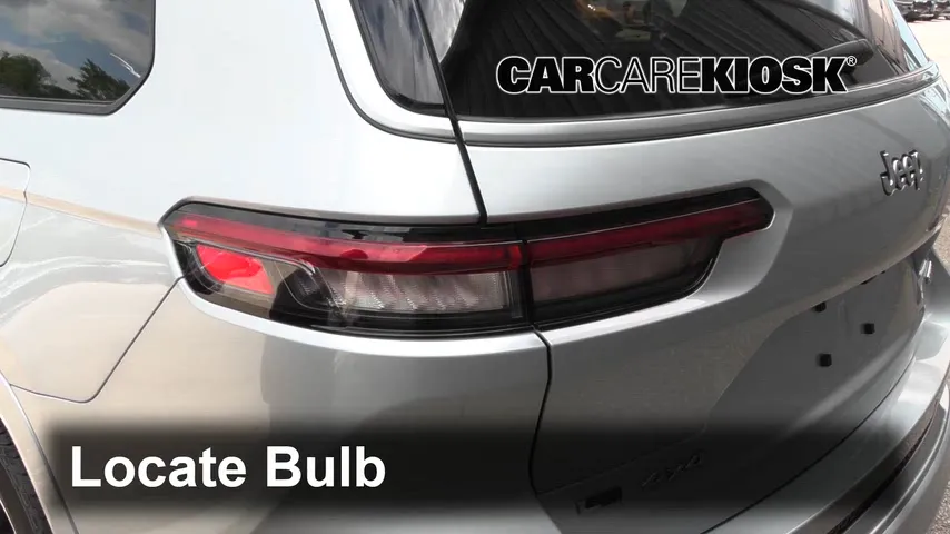 2022 Jeep Grand Cherokee Summit 5.7L V8 Éclairage Feux de position arrière (remplacer ampoule)